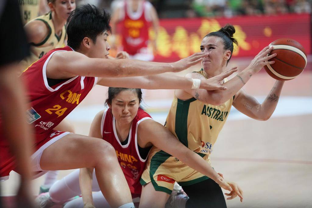 中国女篮逆转澳大利亚结束亚洲杯热身赛